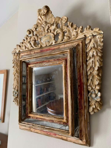 Reparación de espejo de madera